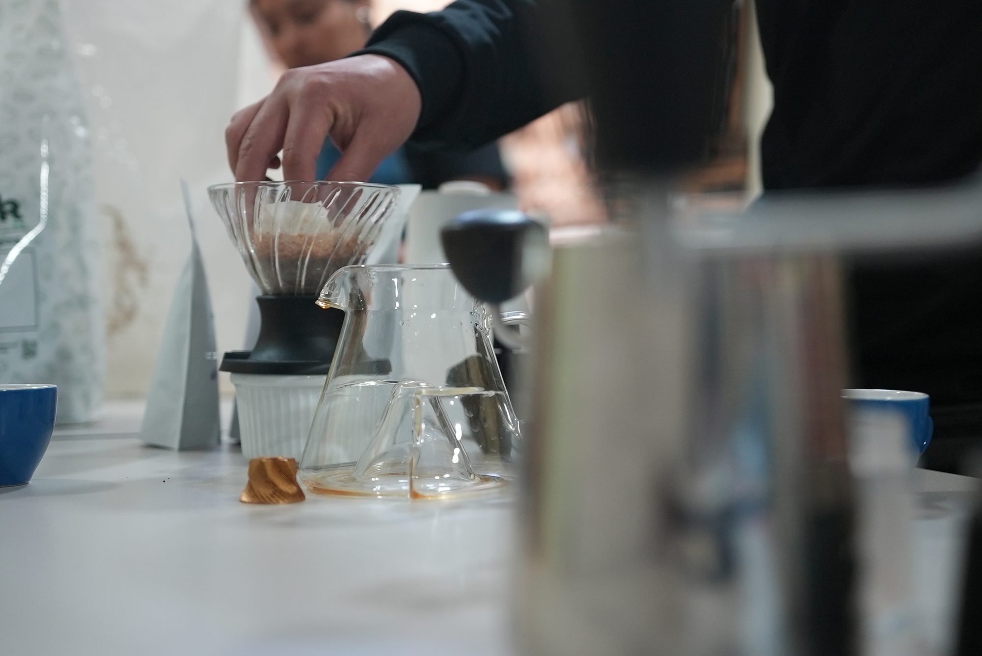Preparing a V60 Switch during the Cusco coffee course